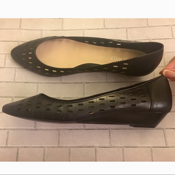 Nine West - Wedged Heels (Size 9.5) - Picture 4 of 7